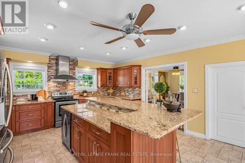 99 Brock Street E, Uxbridge, ON - Indoor Photo Showing Kitchen