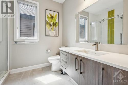 230 Esturgeon Street, Ottawa, ON - Indoor Photo Showing Bathroom