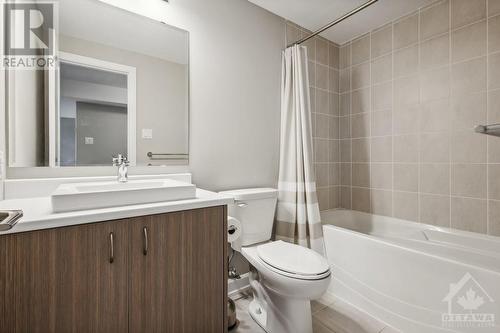 230 Esturgeon Street, Ottawa, ON - Indoor Photo Showing Bathroom