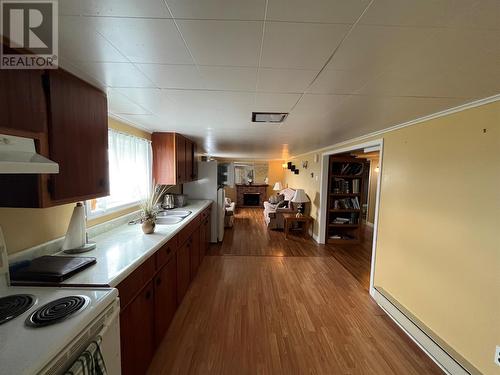 158 East Point Road, Catalina, NL - Indoor Photo Showing Kitchen