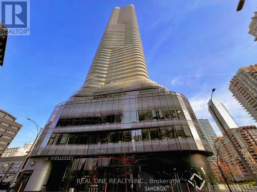 3607 - 11 Wellesley Street W, Toronto (Bay Street Corridor), ON - Outdoor