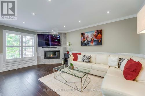 4718 Crystal Rose Drive, Mississauga, ON - Indoor Photo Showing Living Room With Fireplace