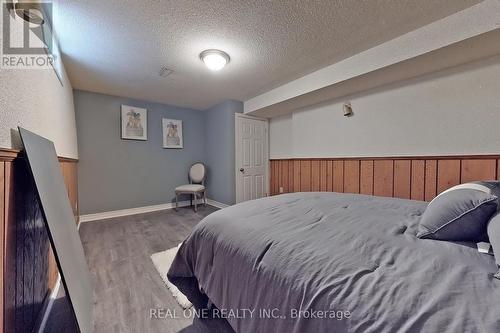 1960 Pimlico Court, Mississauga, ON - Indoor Photo Showing Bedroom