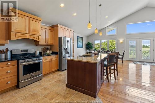 231 County Rd 34, Cottam, ON - Indoor Photo Showing Kitchen