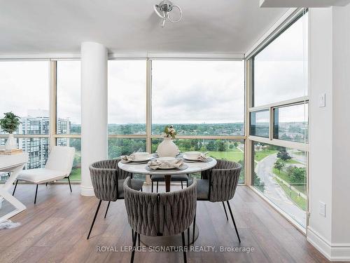 1111-20 Harding Blvd, Richmond Hill, ON - Indoor Photo Showing Dining Room