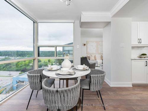 1111-20 Harding Blvd, Richmond Hill, ON - Indoor Photo Showing Dining Room