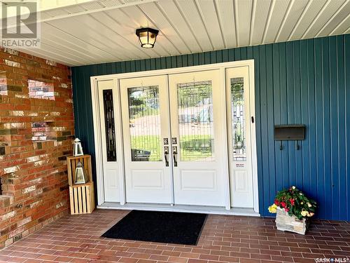 10008 5Th Avenue, North Battleford, SK - Outdoor With Deck Patio Veranda