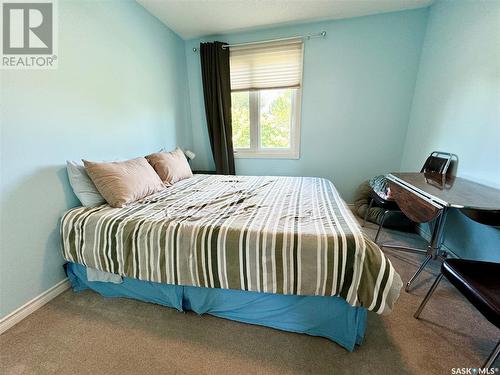 10008 5Th Avenue, North Battleford, SK - Indoor Photo Showing Bedroom