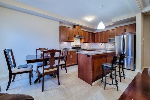 43 Sonoma Valley Crescent, Hamilton, ON - Indoor Photo Showing Kitchen