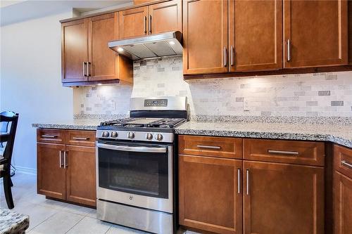 43 Sonoma Valley Crescent, Hamilton, ON - Indoor Photo Showing Kitchen