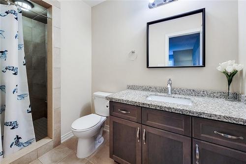 43 Sonoma Valley Crescent, Hamilton, ON - Indoor Photo Showing Bathroom