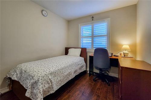 43 Sonoma Valley Crescent, Hamilton, ON - Indoor Photo Showing Bedroom