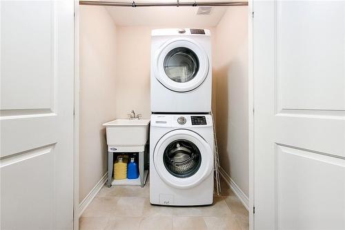 43 Sonoma Valley Crescent, Hamilton, ON - Indoor Photo Showing Laundry Room