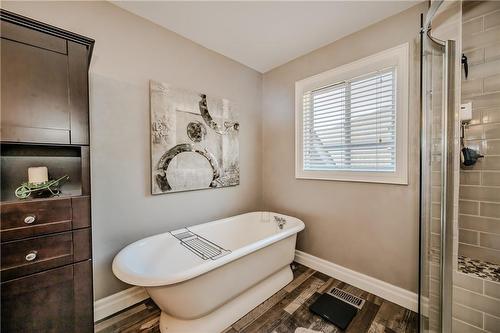 Additional storage cabinet matches the vanity - 61 Richmond Crescent, Stoney Creek, ON - Indoor Photo Showing Bathroom