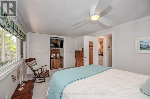 2230 - 2230 Marine Drive, Oakville, ON - Indoor Photo Showing Bedroom