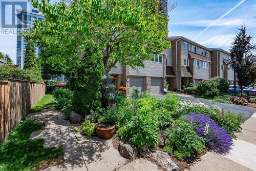 2230 - 2230 Marine Drive, Oakville, ON - Outdoor