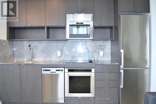 3602 - 7 Mabelle Avenue, Toronto, ON - Indoor Photo Showing Kitchen With Upgraded Kitchen