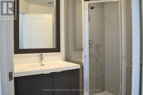 3602 - 7 Mabelle Avenue, Toronto, ON - Indoor Photo Showing Bathroom