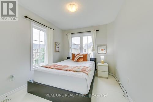 20 - 2435 Greenwich Drive, Oakville, ON - Indoor Photo Showing Bedroom