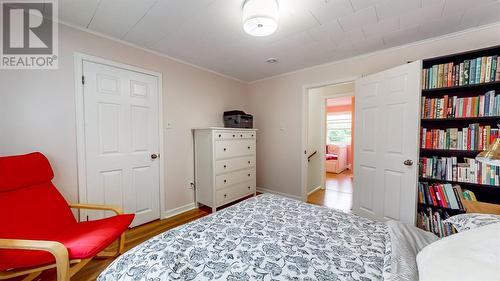 8 Vanier Street, St John'S, NL - Indoor Photo Showing Bedroom