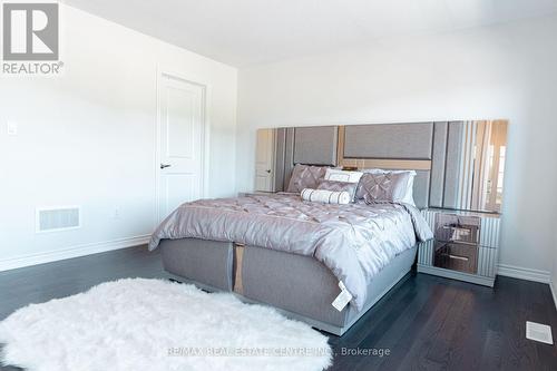116 Durham Avenue, Barrie, ON - Indoor Photo Showing Bedroom