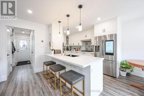 259 Royal Salisbury Way, Brampton, ON - Indoor Photo Showing Kitchen With Upgraded Kitchen