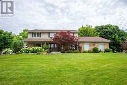 4 MEADOWCLIFF Place  Mannheim, ON N0B 2H0