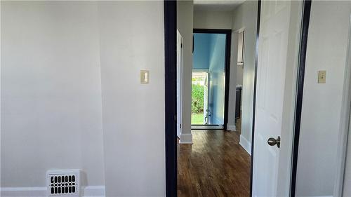 691 Upper James Street, Hamilton, ON - Indoor Photo Showing Other Room