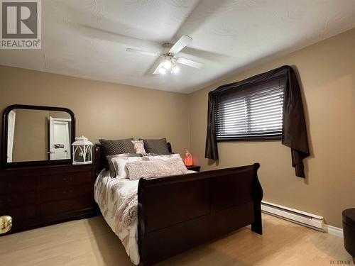 140 Brock Ave, Timmins, ON - Indoor Photo Showing Bedroom