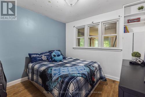 248 Wellington Street E, Barrie, ON - Indoor Photo Showing Bedroom