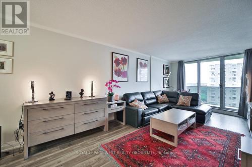 1102 - 299 Mill Road, Toronto, ON - Indoor Photo Showing Living Room