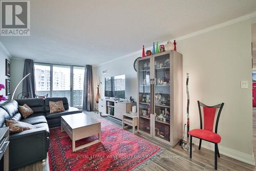 1102 - 299 Mill Road, Toronto, ON - Indoor Photo Showing Living Room