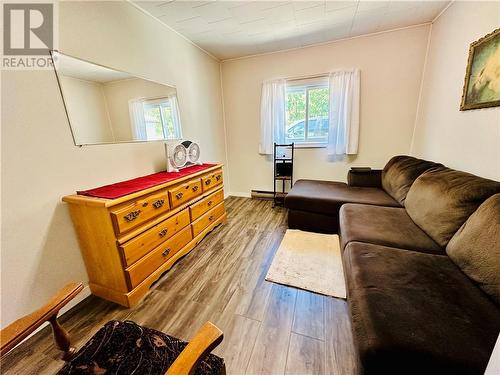 15 Gore Street, Gore Bay, Manitoulin Island, ON - Indoor Photo Showing Living Room