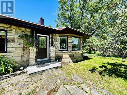 15 Gore Street, Gore Bay, Manitoulin Island, ON - Outdoor