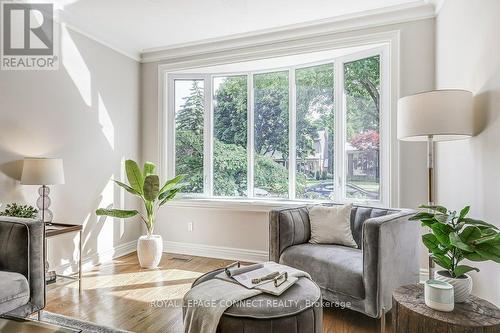 42 Holmcrest Trail, Toronto, ON - Indoor Photo Showing Living Room