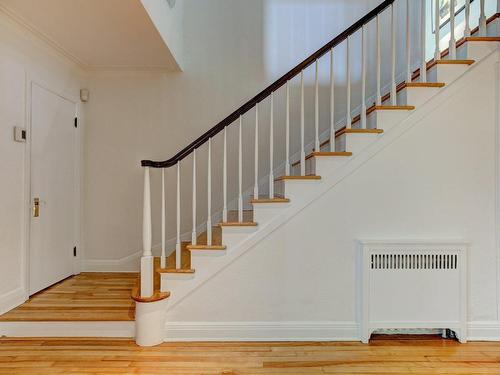 Staircase - 41 Av. Vivian, Mont-Royal, QC - Indoor Photo Showing Other Room