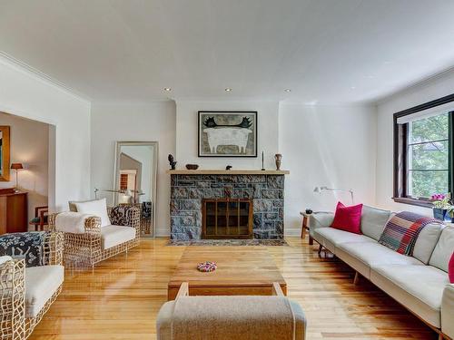 Living room - 41 Av. Vivian, Mont-Royal, QC - Indoor Photo Showing Living Room With Fireplace