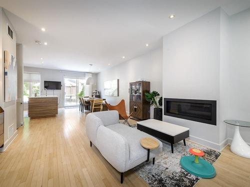 Living room - 16 Av. Des Sommets, Montréal (Verdun/Île-Des-Soeurs), QC 