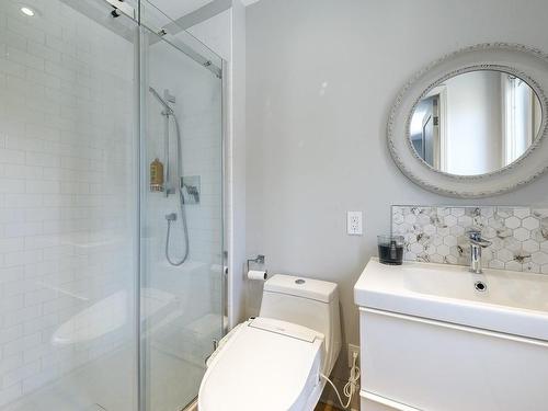 Ensuite bathroom - 16 Av. Des Sommets, Montréal (Verdun/Île-Des-Soeurs), QC 