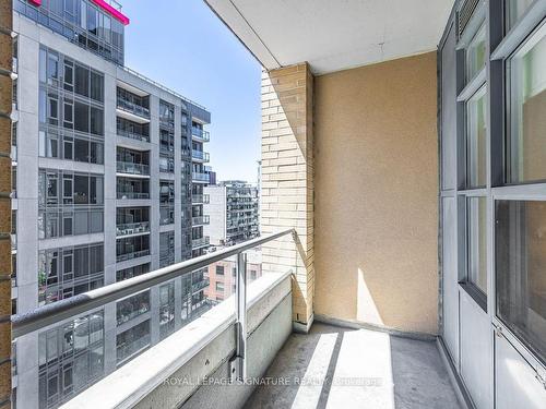 821-438 Richmond St W, Toronto, ON - Outdoor With Balcony With Exterior