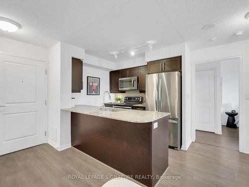 508-35 Bastion St, Toronto, ON - Indoor Photo Showing Kitchen