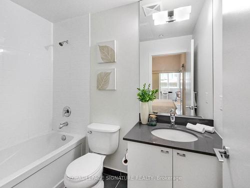 201-51 East Liberty St, Toronto, ON - Indoor Photo Showing Bathroom