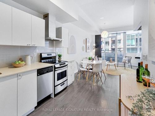 201-51 East Liberty St, Toronto, ON - Indoor Photo Showing Kitchen