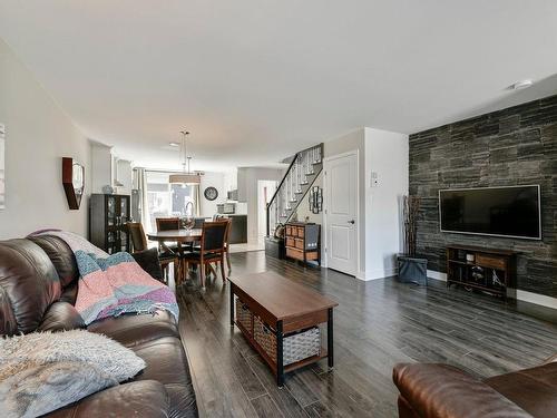 Living room - 158Z Rue Marcel-Dostie, Les Coteaux, QC 