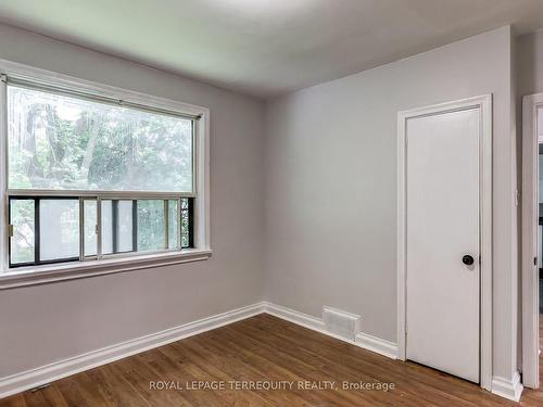 2563 Kingston Rd, Toronto, ON - Indoor Photo Showing Other Room