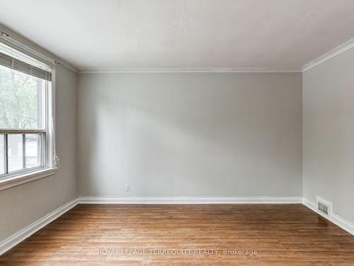 2563 Kingston Rd, Toronto, ON - Indoor Photo Showing Other Room