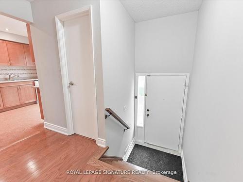 121-60 Hanson Rd, Mississauga, ON - Indoor Photo Showing Other Room
