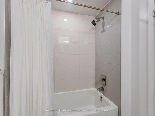 703-10 Gibbs Rd, Toronto, ON - Indoor Photo Showing Bathroom