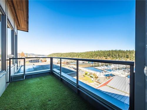 401-580 Stewart Ave, Nanaimo, BC - Outdoor With View