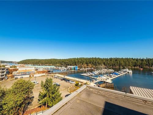 401-580 Stewart Ave, Nanaimo, BC - Outdoor With Body Of Water With View